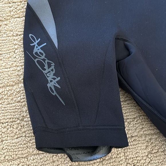 HO Sports Shortie Wet Suit for Kids - Picture 2 of 7